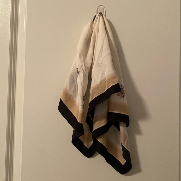 RW&CO. Scarf - Picture 2 of 3